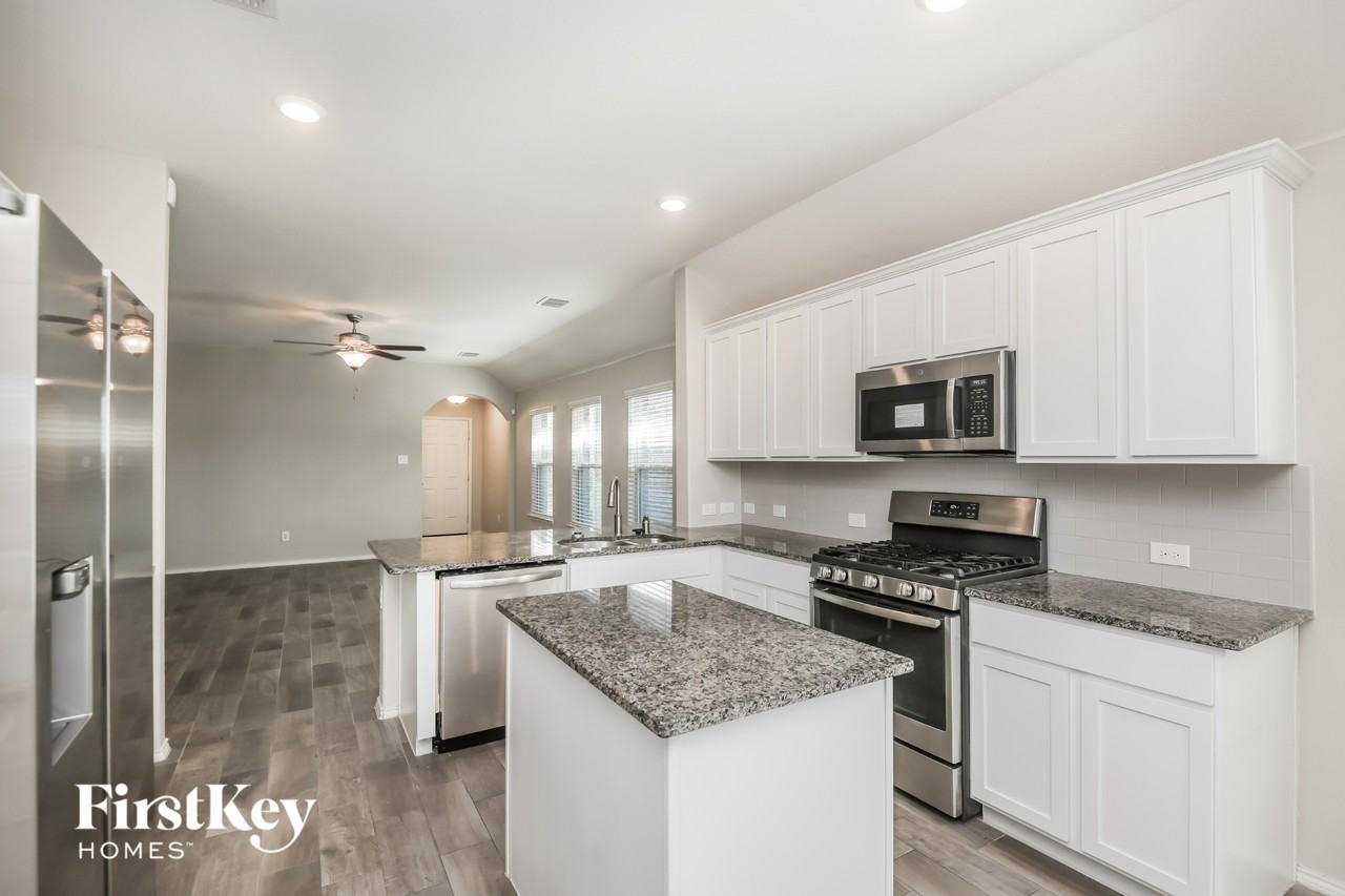 5825 Dew Plant Way - Photo 6 of 15