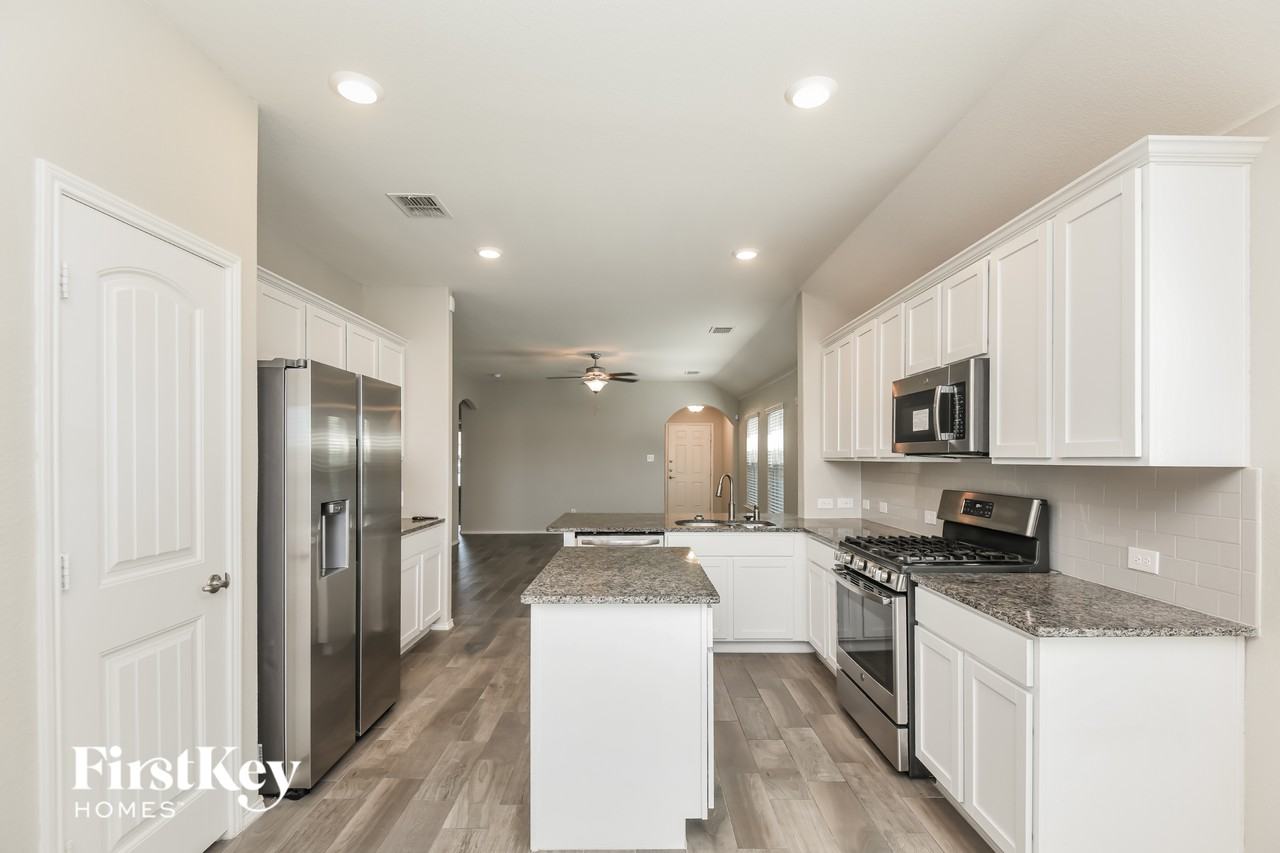 5825 Dew Plant Way - Photo 7 of 15
