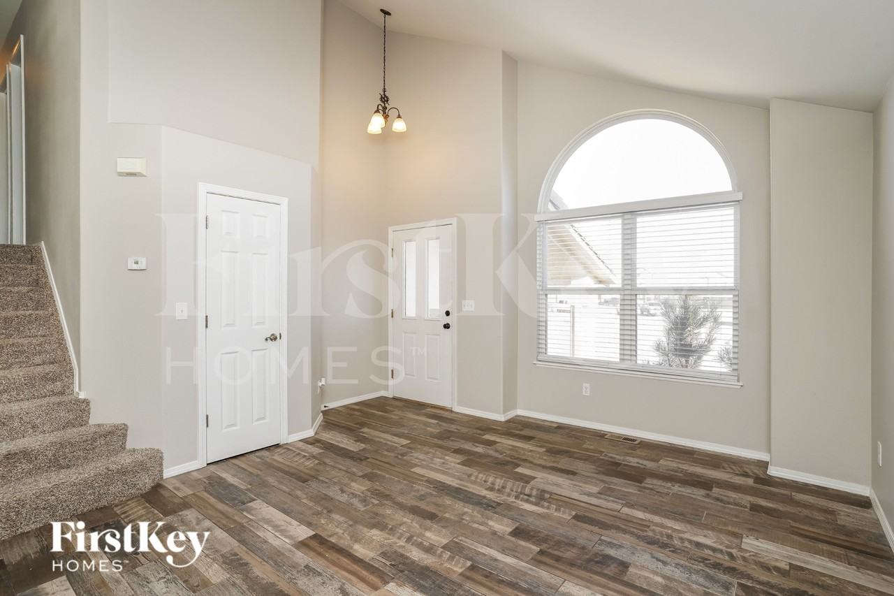 719 Baling Wire Way - Photo 4 of 16