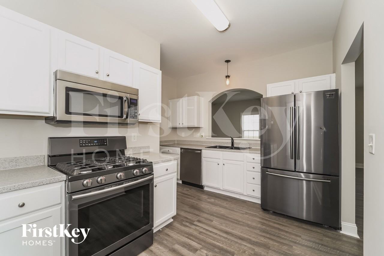 5725 Coopers Ridge Ln - Photo 6 of 15