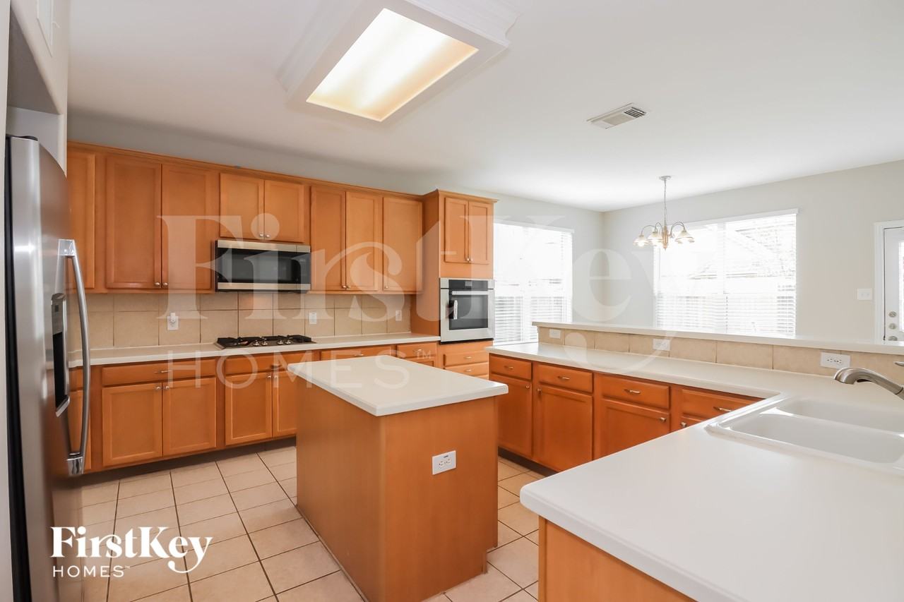 13206 Indigo Creek Ln - Photo 6 of 15