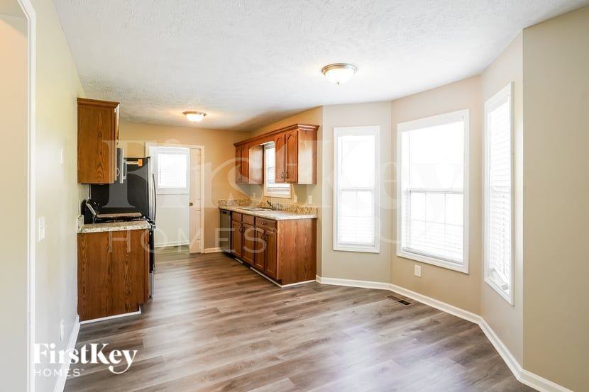 6009 Pleasant Hill Dr - Photo 4 of 16