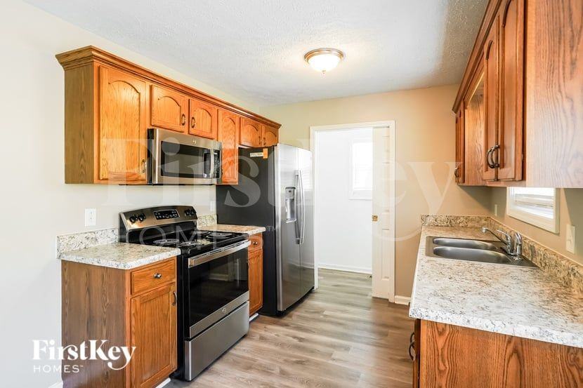 6009 Pleasant Hill Dr - Photo 6 of 16