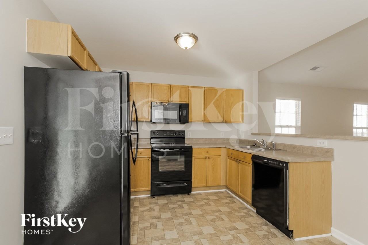 5716 Henderson Oaks Dr - Photo 7 of 15