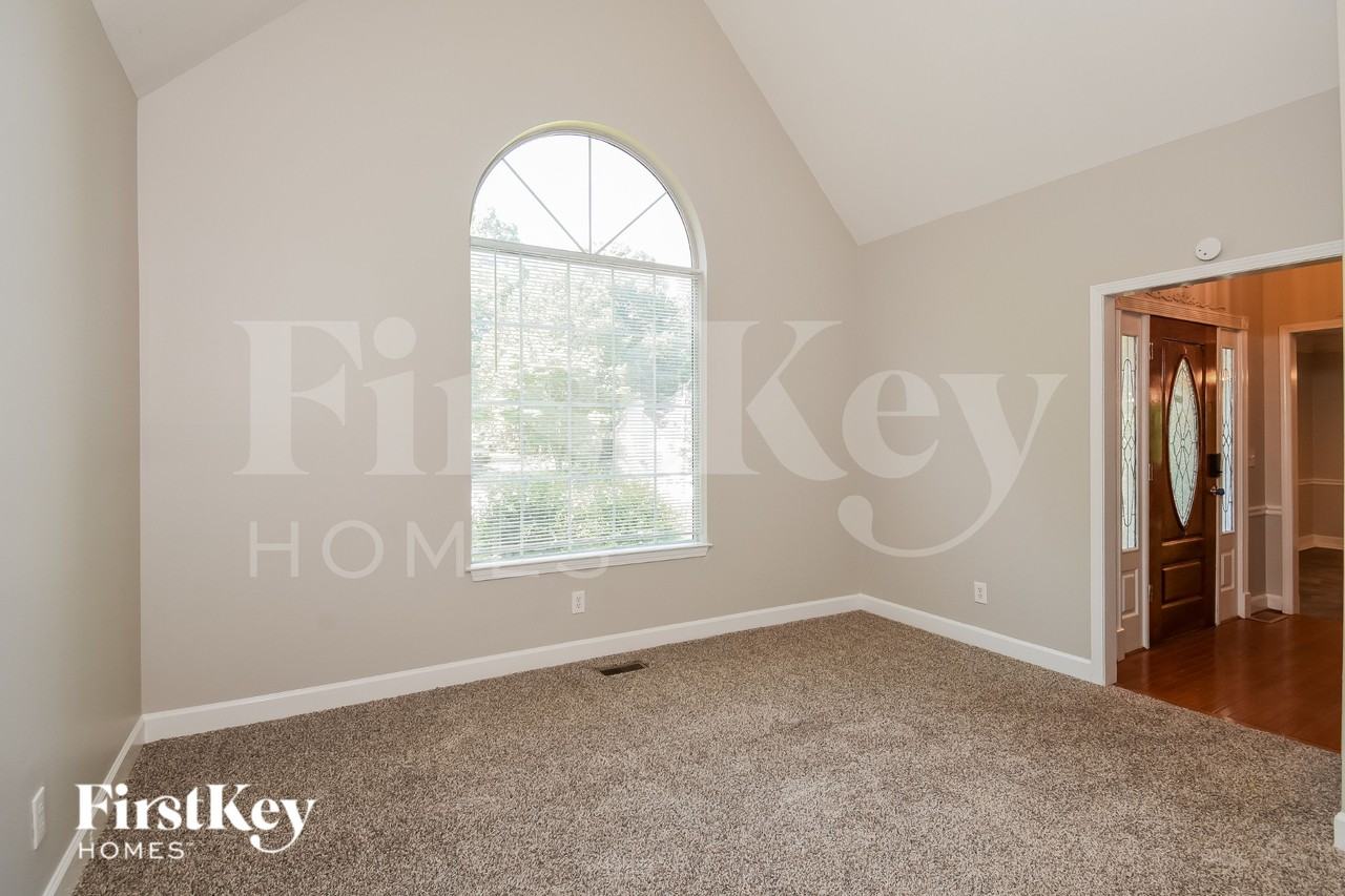 9240 Charlton Pl - Photo 7 of 16