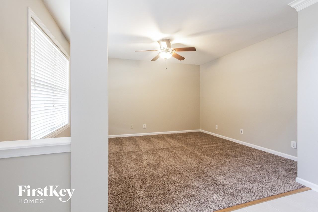 7203 Tresa Dr - Photo 2 of 15