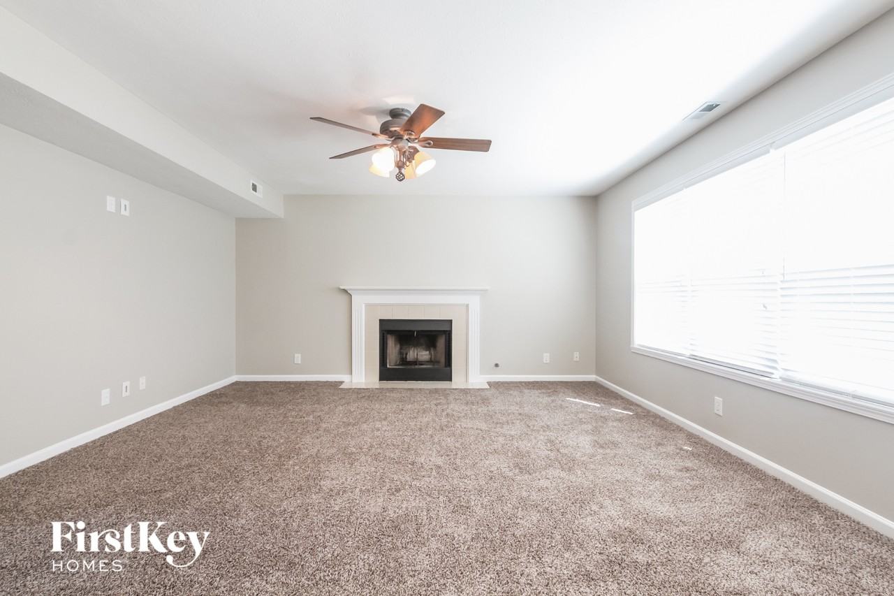 7203 Tresa Dr - Photo 5 of 15