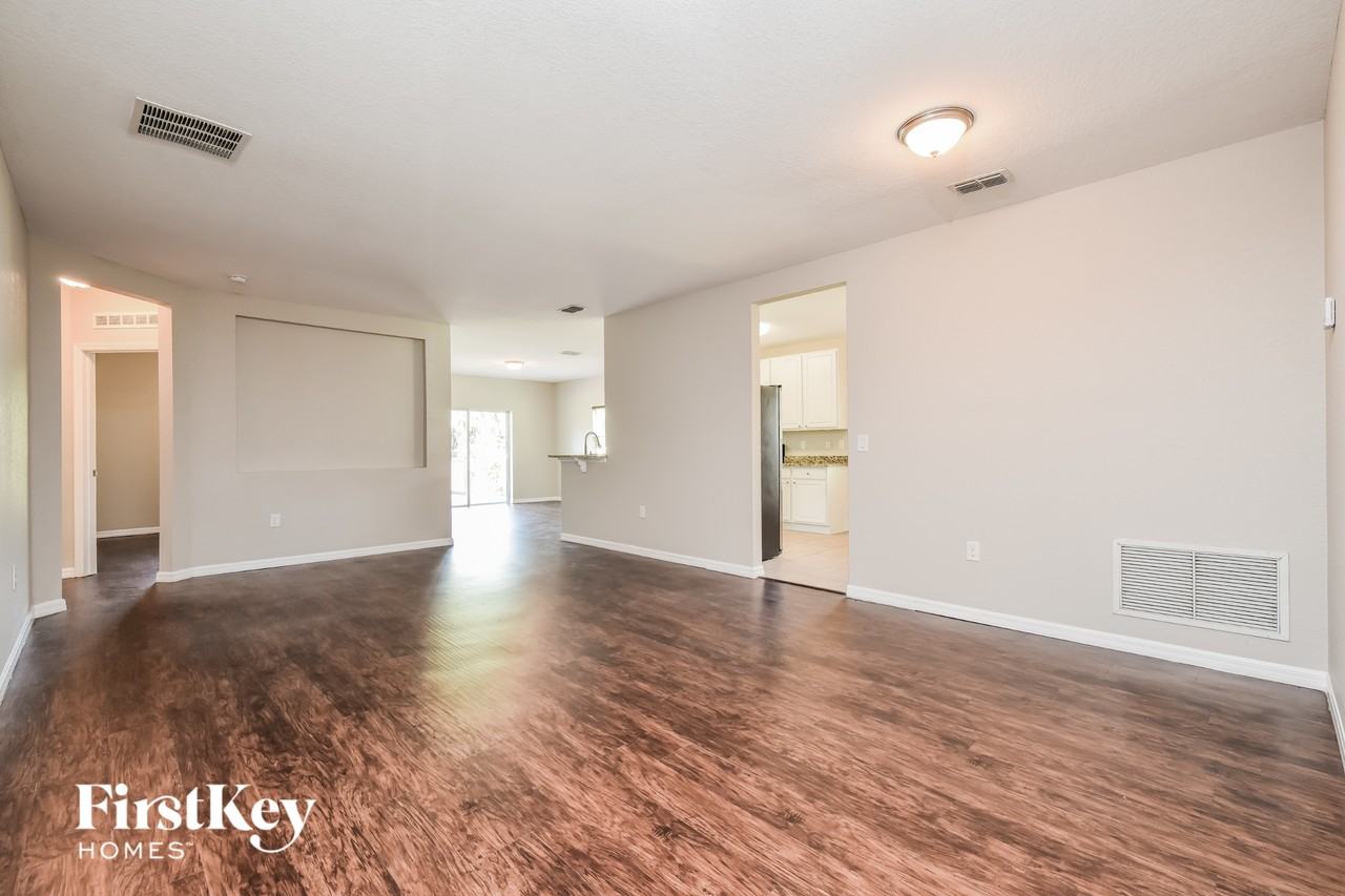 3379 Toluca Ter - Photo 3 of 15