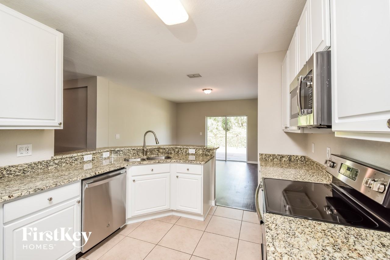 3379 Toluca Ter - Photo 6 of 15