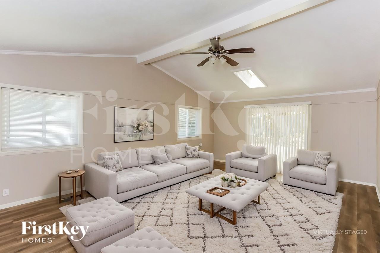 3105 Santa Fe Trl - Photo 3 of 20