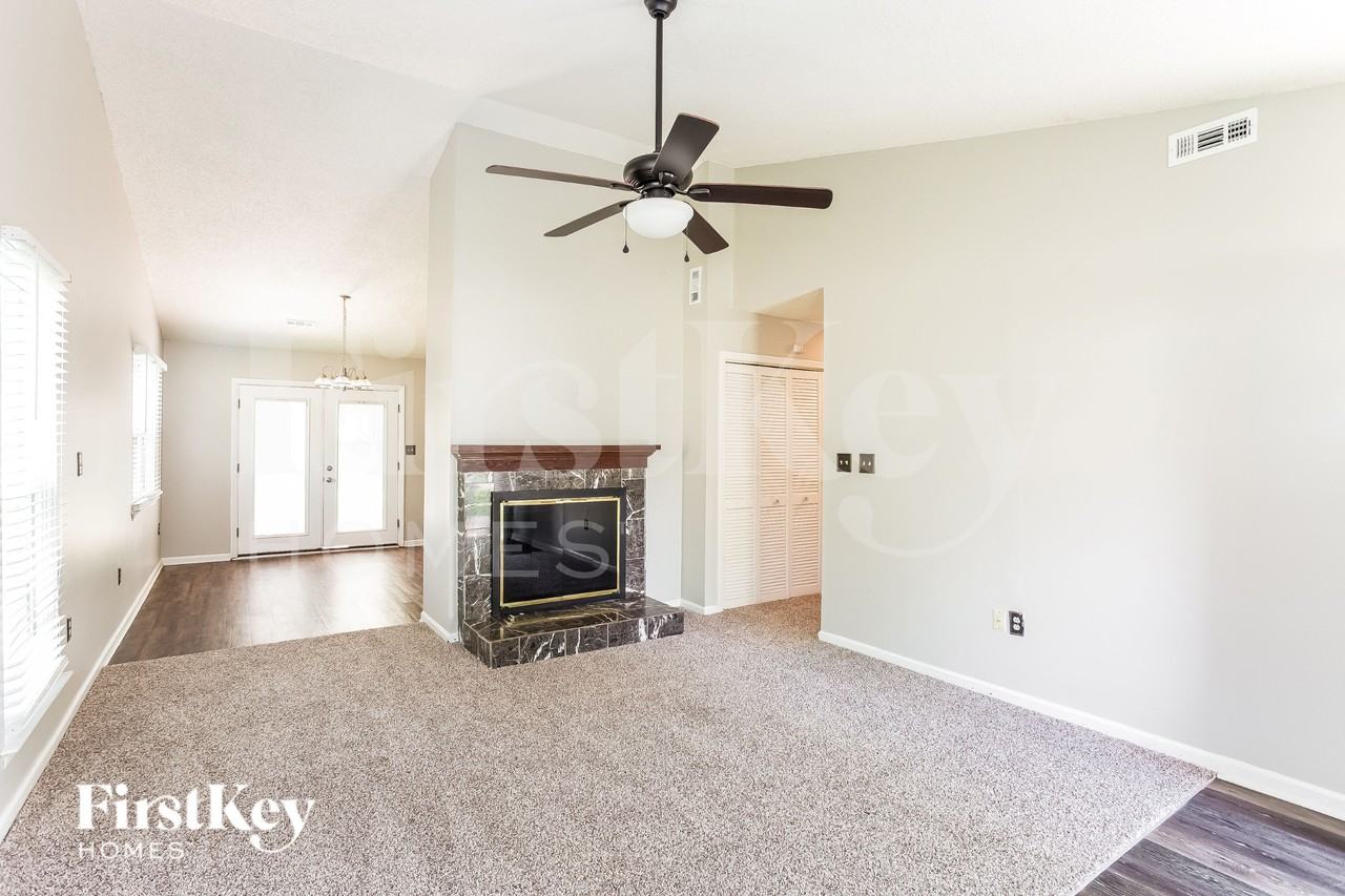 7938 Lindfield Ct - Photo 3 of 19