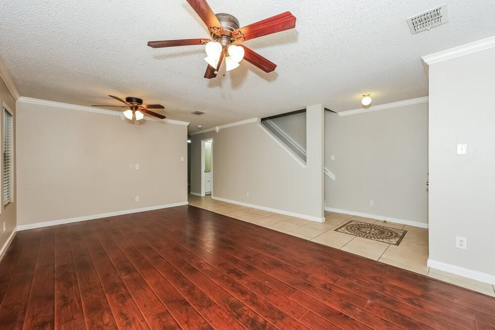 3115 Teodoro Dr - Photo 7 of 17