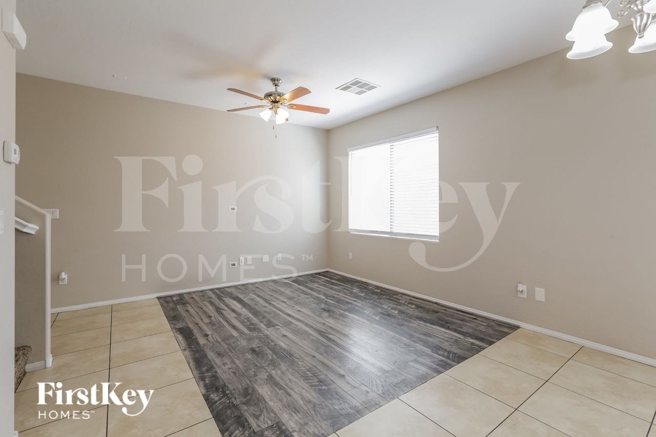 677 Calamus Palm Pl - Photo 3 of 16