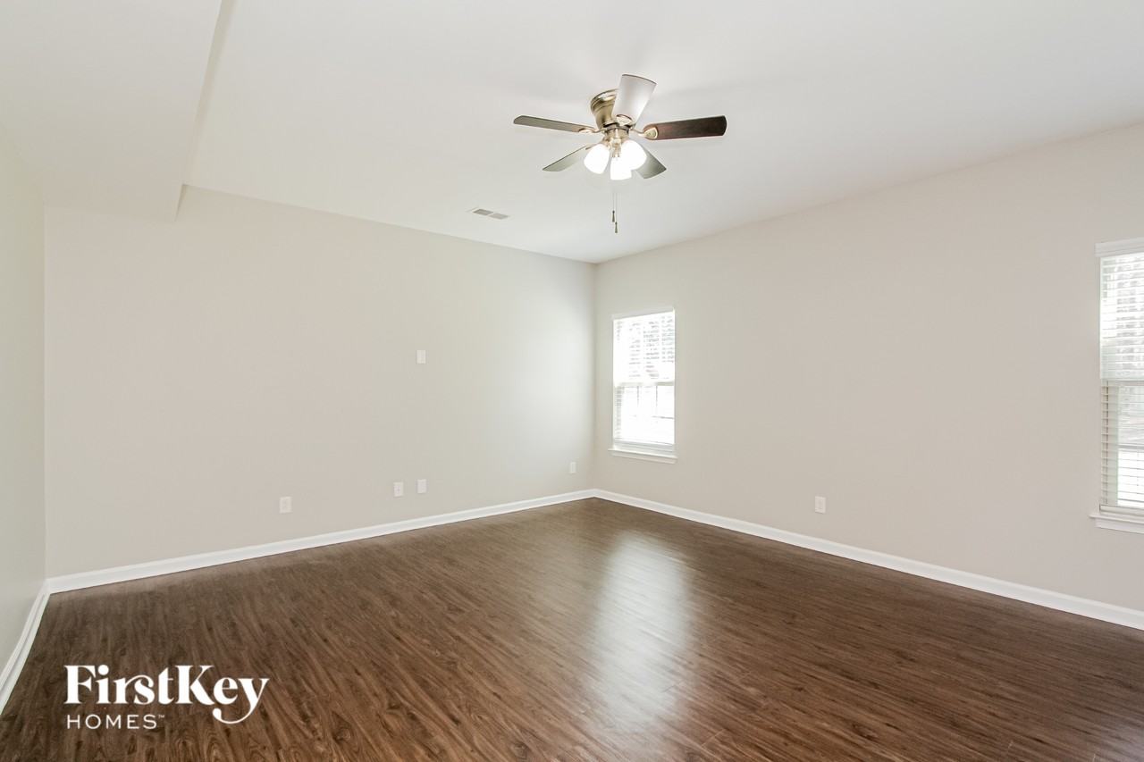 717 Rosegate Dr - Photo 4 of 15