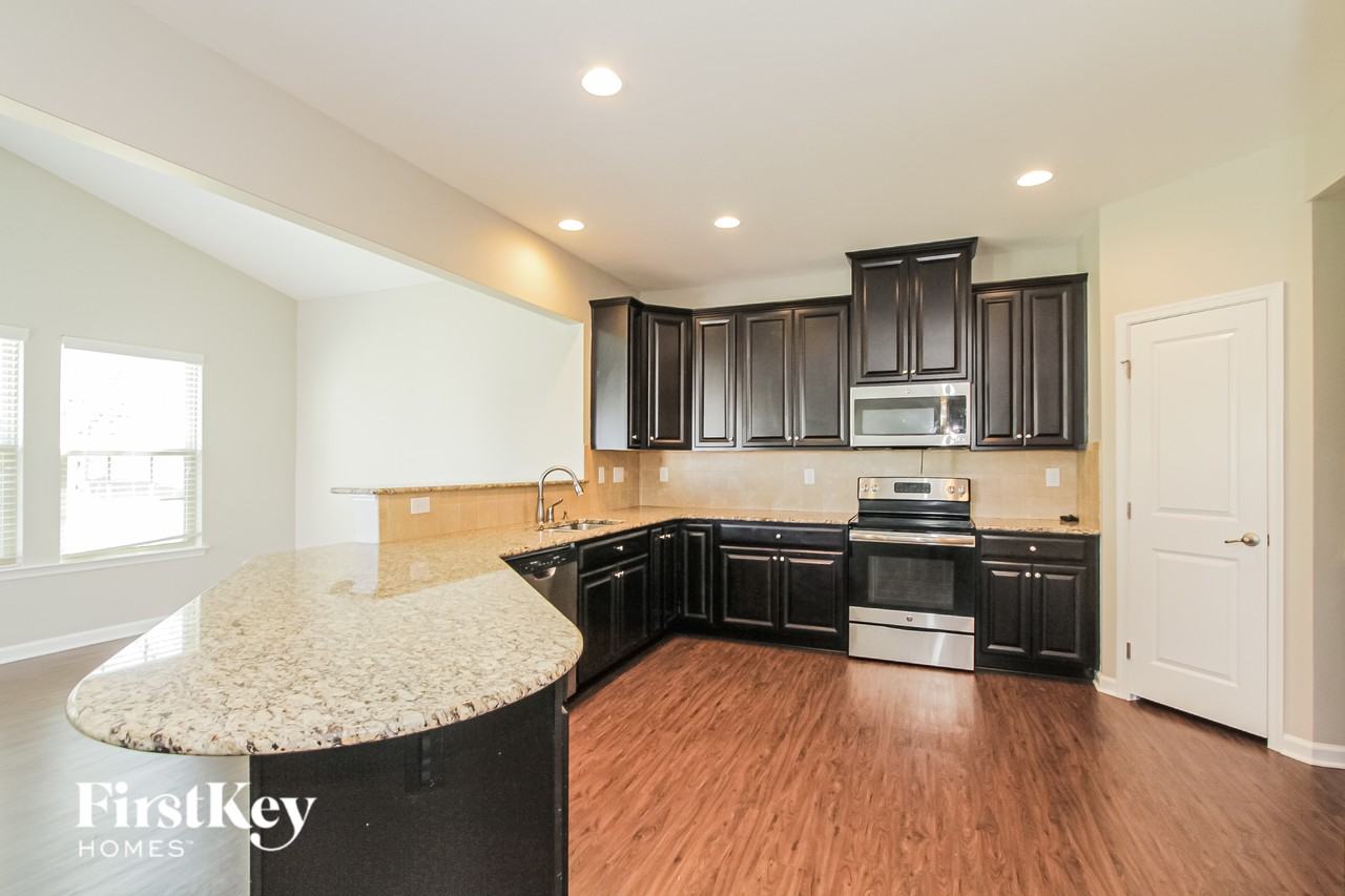 717 Rosegate Dr - Photo 6 of 15