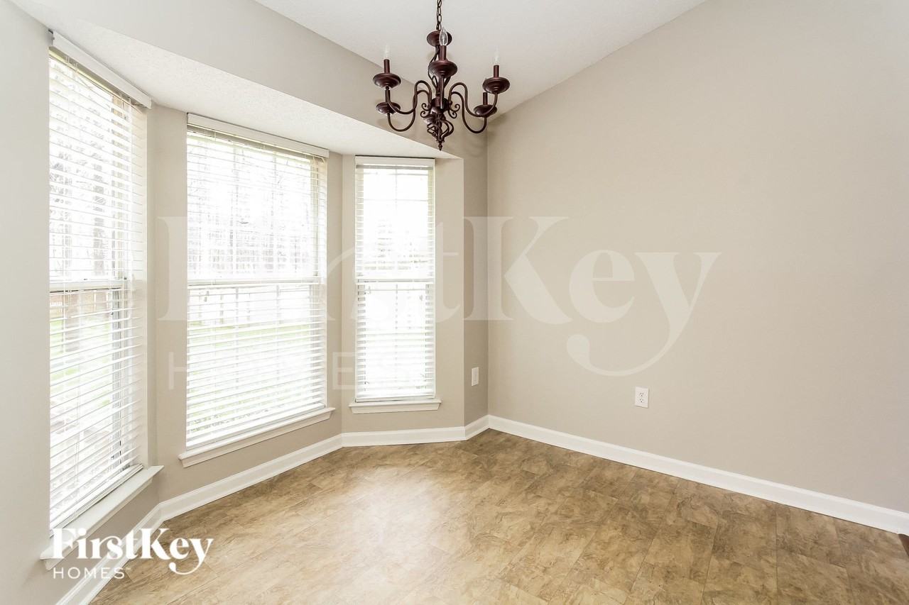 16126 Amber Field Dr - Photo 4 of 14