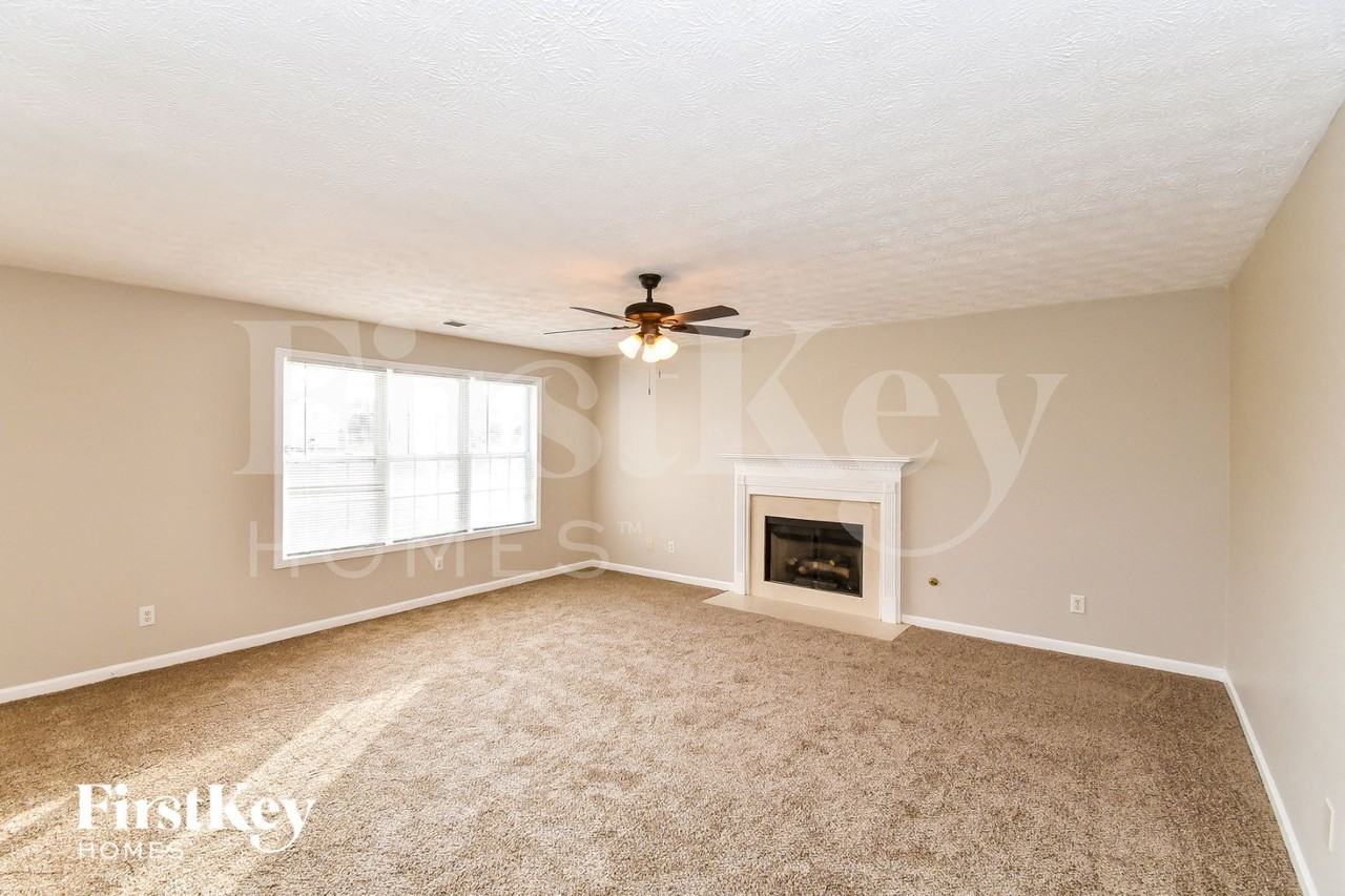 74 Mattie Ln - Photo 3 of 13