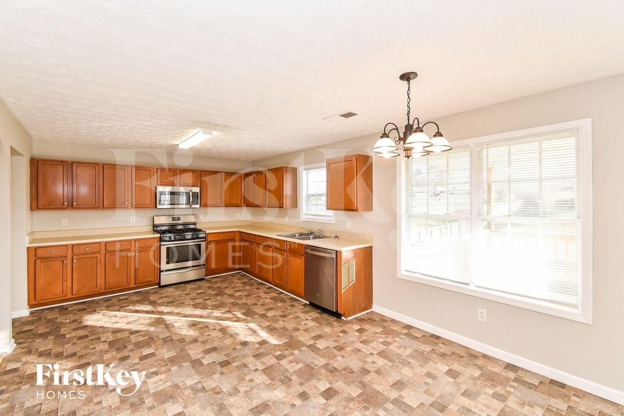 74 Mattie Ln - Photo 5 of 13