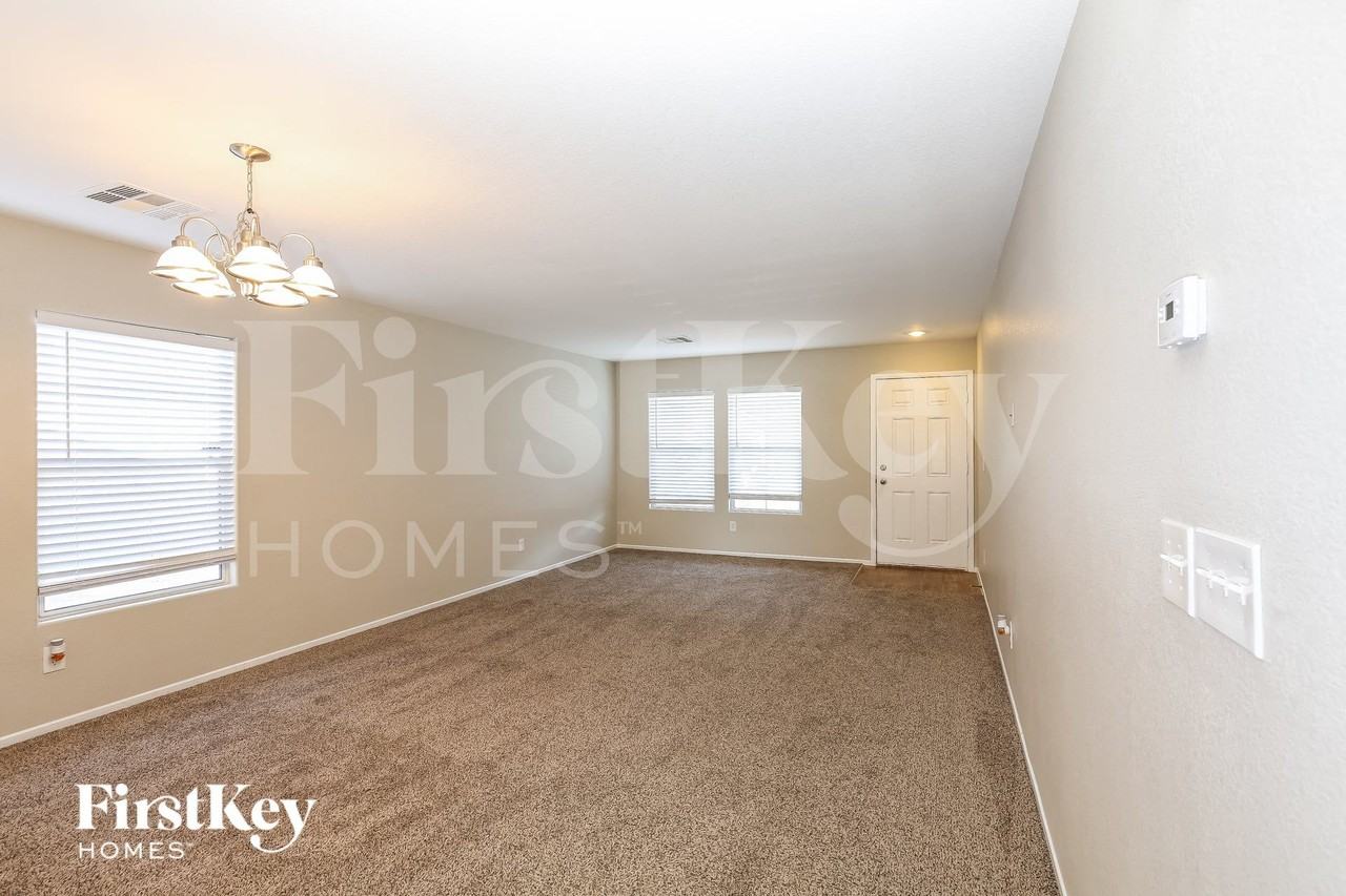 8321 Vickers Canyon St - Photo 3 of 15