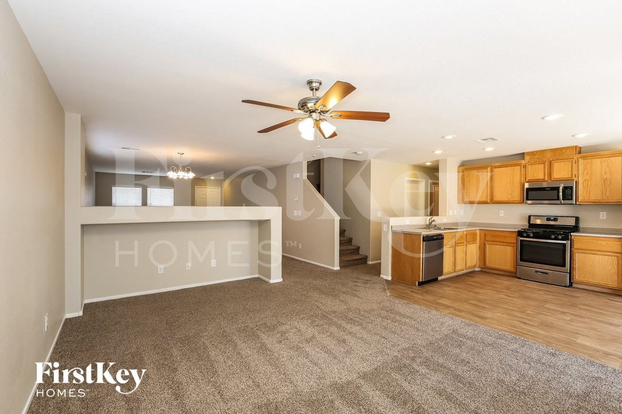 8321 Vickers Canyon St - Photo 5 of 15