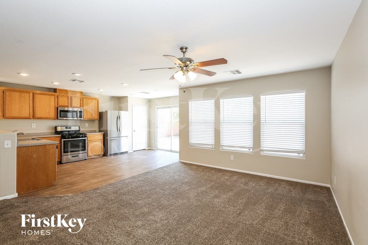 8321 Vickers Canyon St - Photo 6 of 15