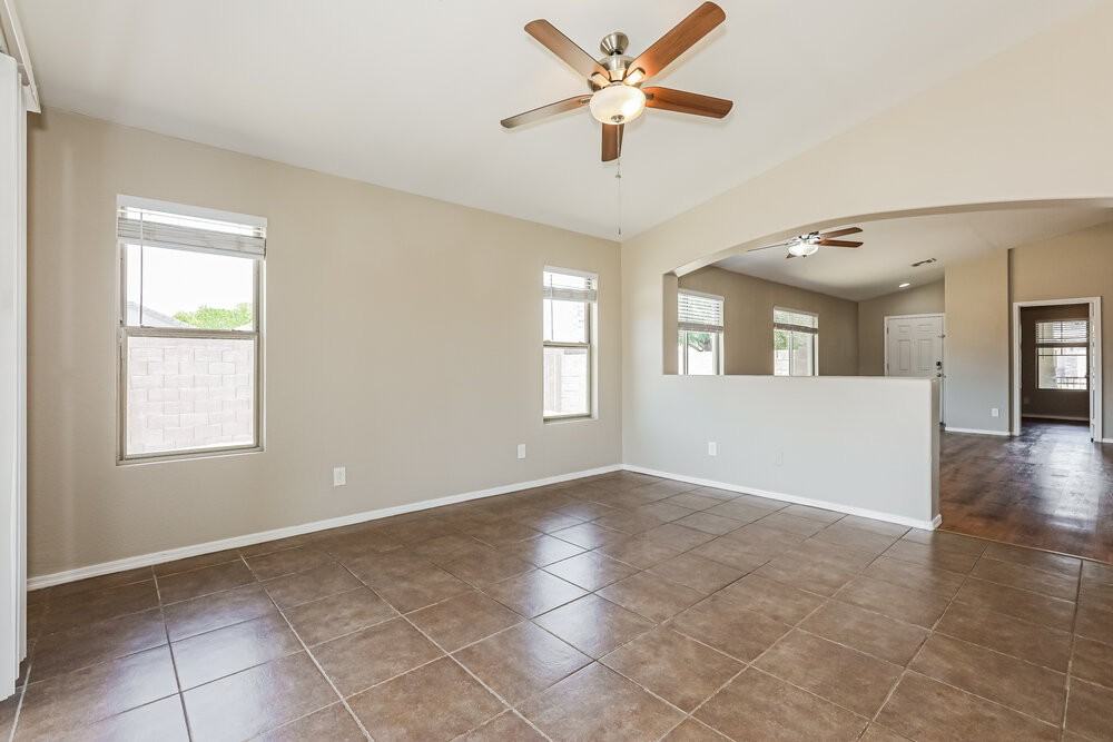2049 W Gold Mine Way - Photo 6 of 16