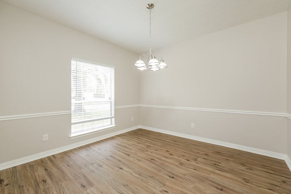 26118 Cypresswood Dr - Photo 6 of 17