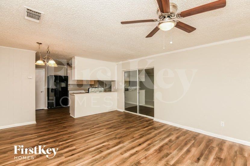 244 E Malone Ave - Photo 6 of 15