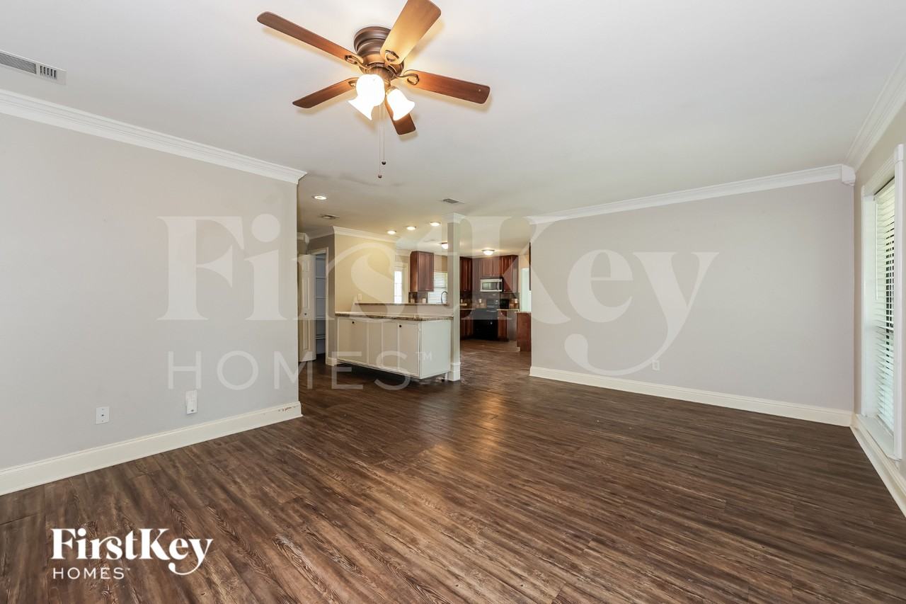 213 Ripplewood Dr - Photo 2 of 20