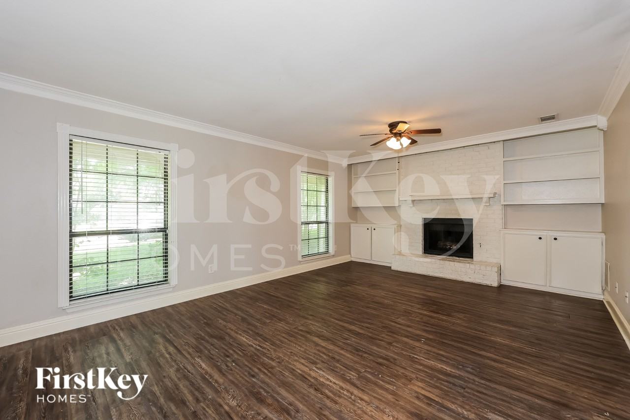 213 Ripplewood Dr - Photo 3 of 20