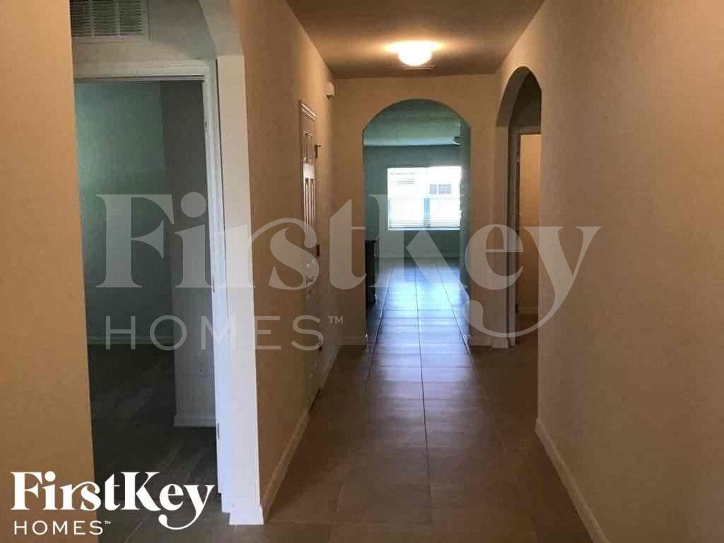 2018 Sw 19th Pl - Photo 2 of 19