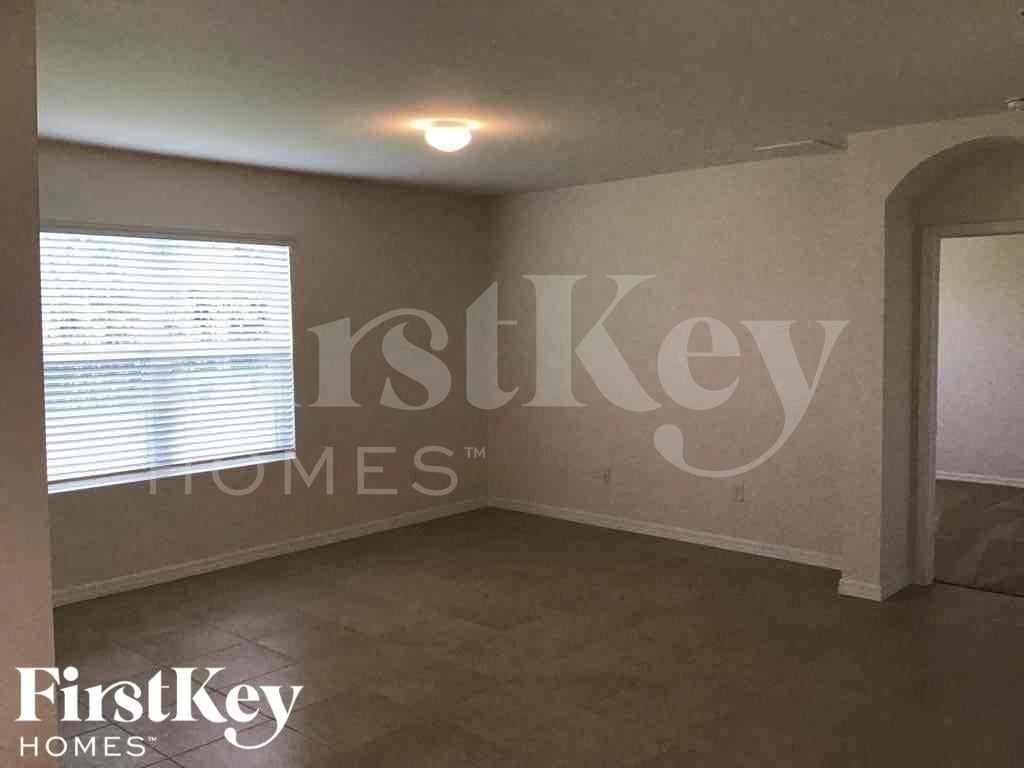 2018 Sw 19th Pl - Photo 3 of 19