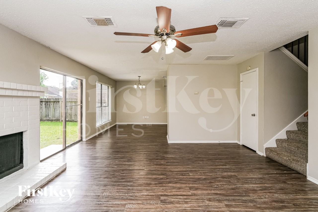 15511 Evergreen Grove Dr - Photo 2 of 19
