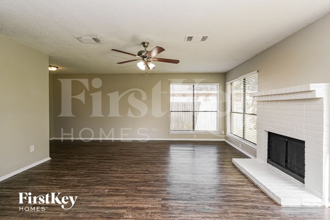 15511 Evergreen Grove Dr - Photo 3 of 19