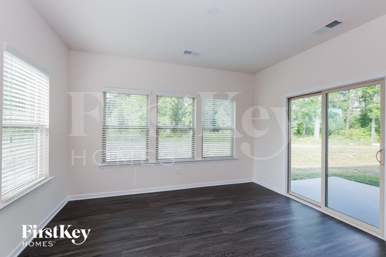 1323 Privett Park Pl - Photo 5 of 15