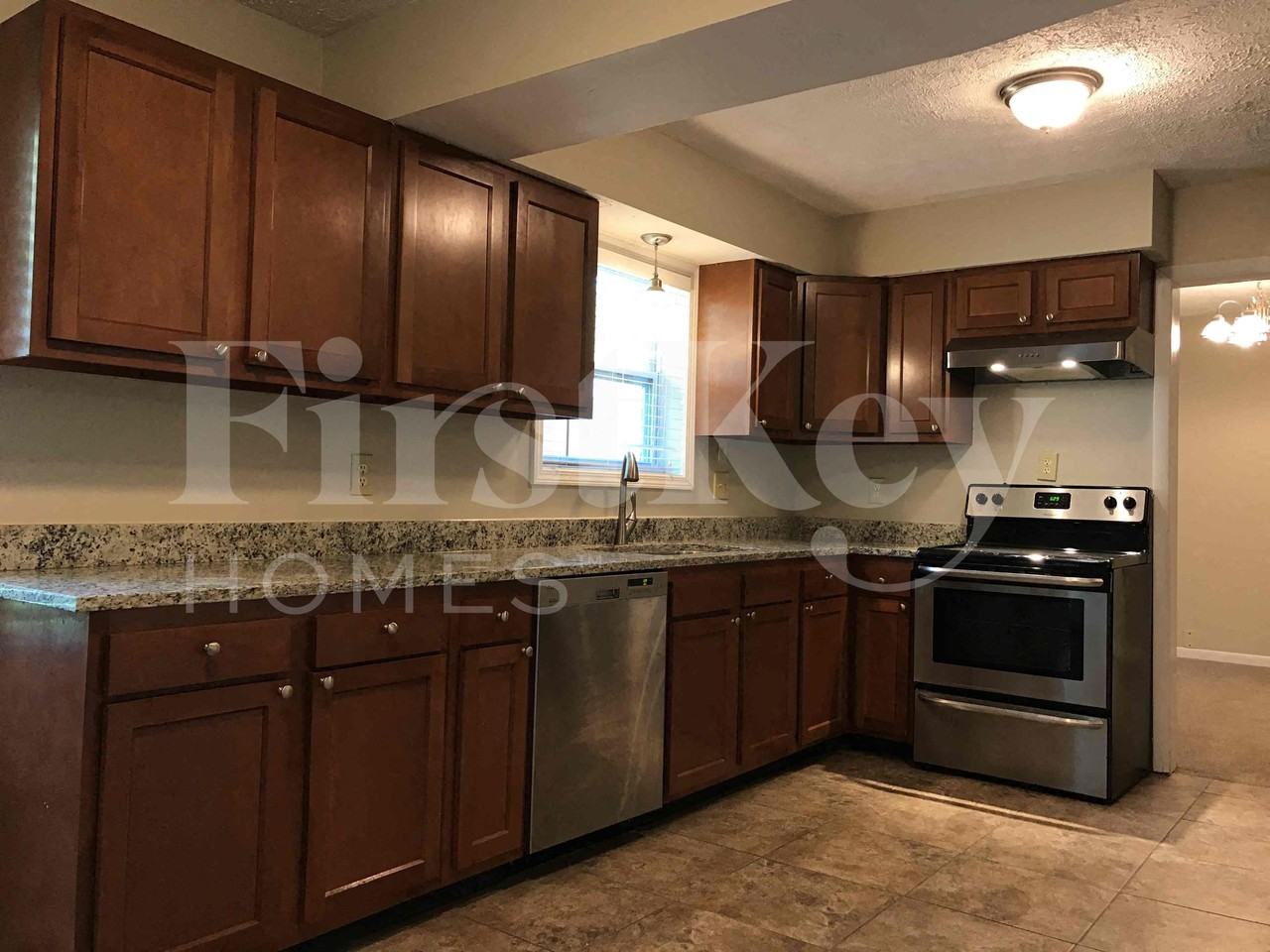 1248 Munsee Cir - Photo 3 of 26
