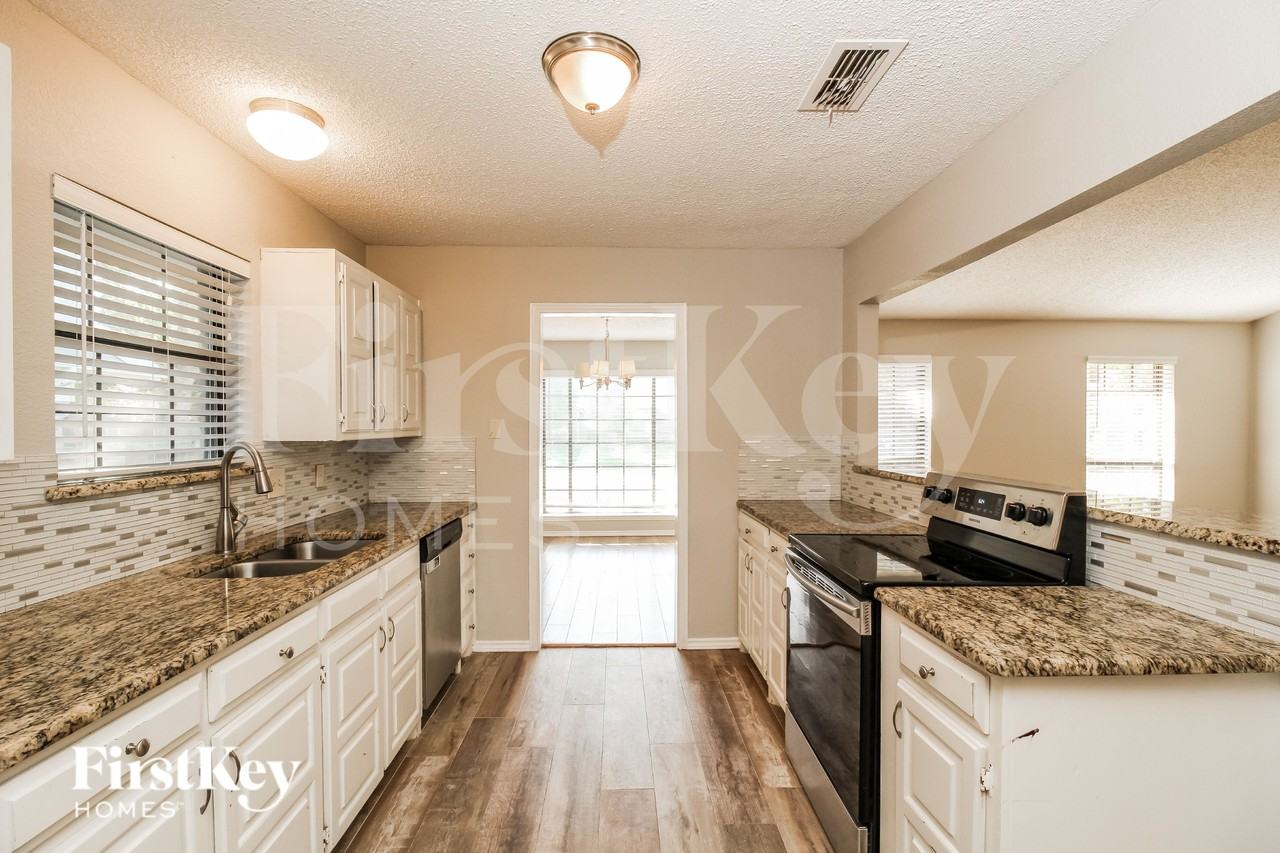 1205 Timber Valley Dr - Photo 7 of 16