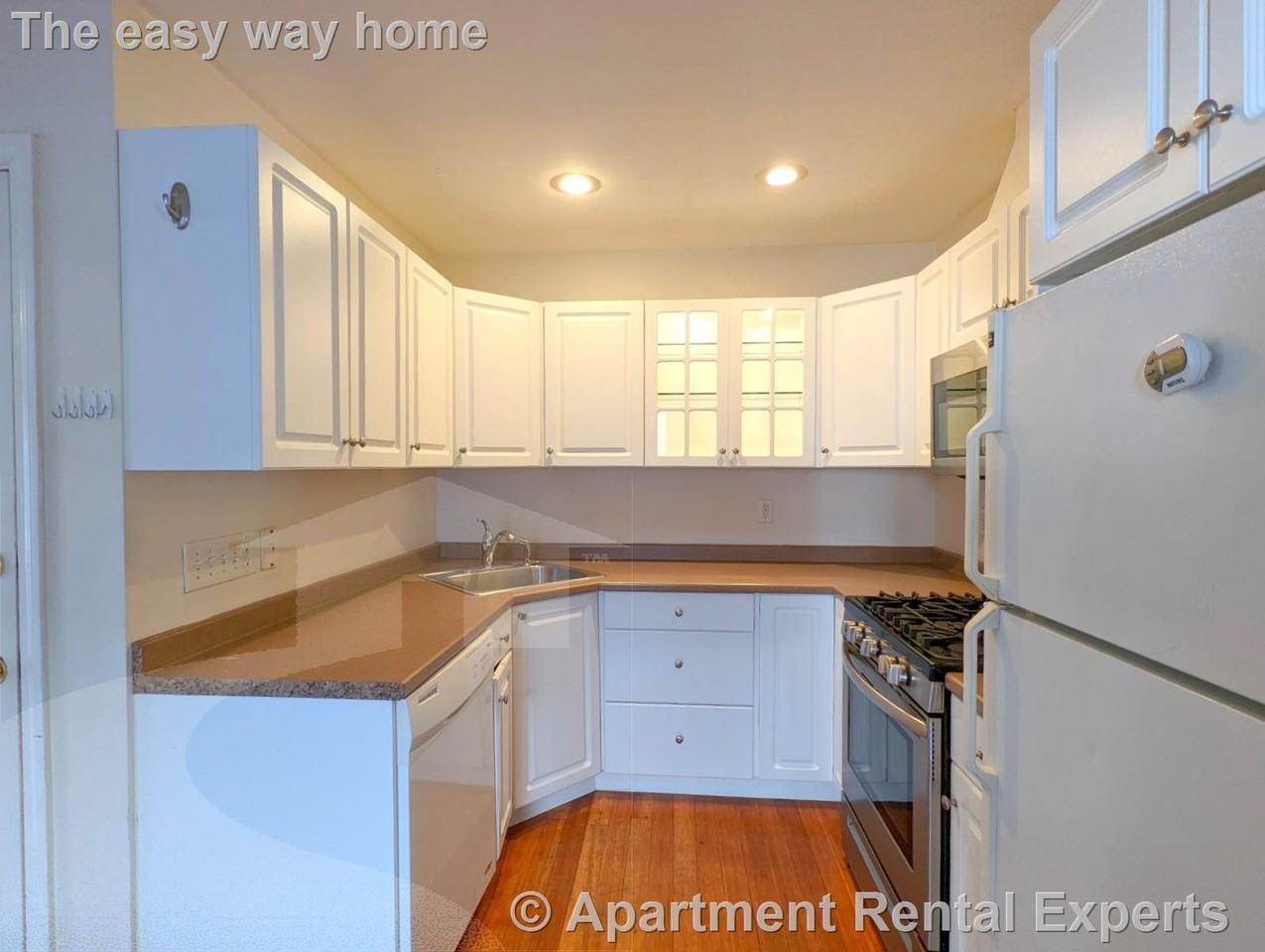 7 Locke St #2 - Photo 4 of 16