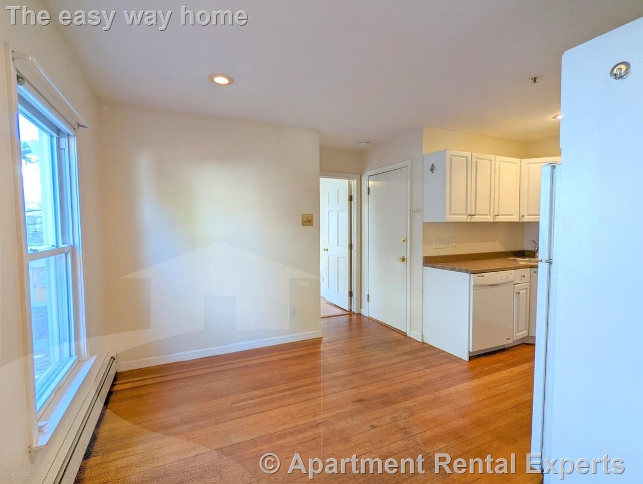7 Locke St #2 - Photo 5 of 16
