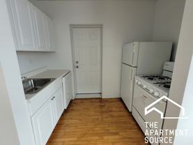 4935 N Whipple St #3E - Photo 1 of 1