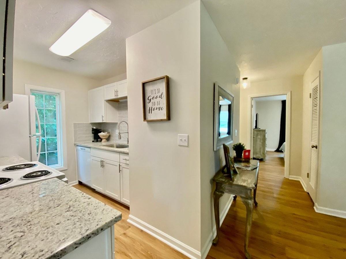533 Grant Ave Unit D #D - Photo 7 of 16