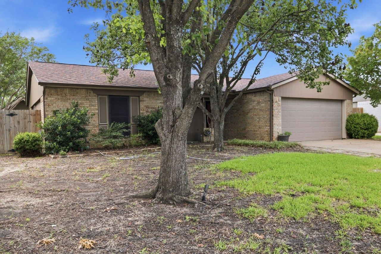 525 Parkview Dr - Photo 2 of 28