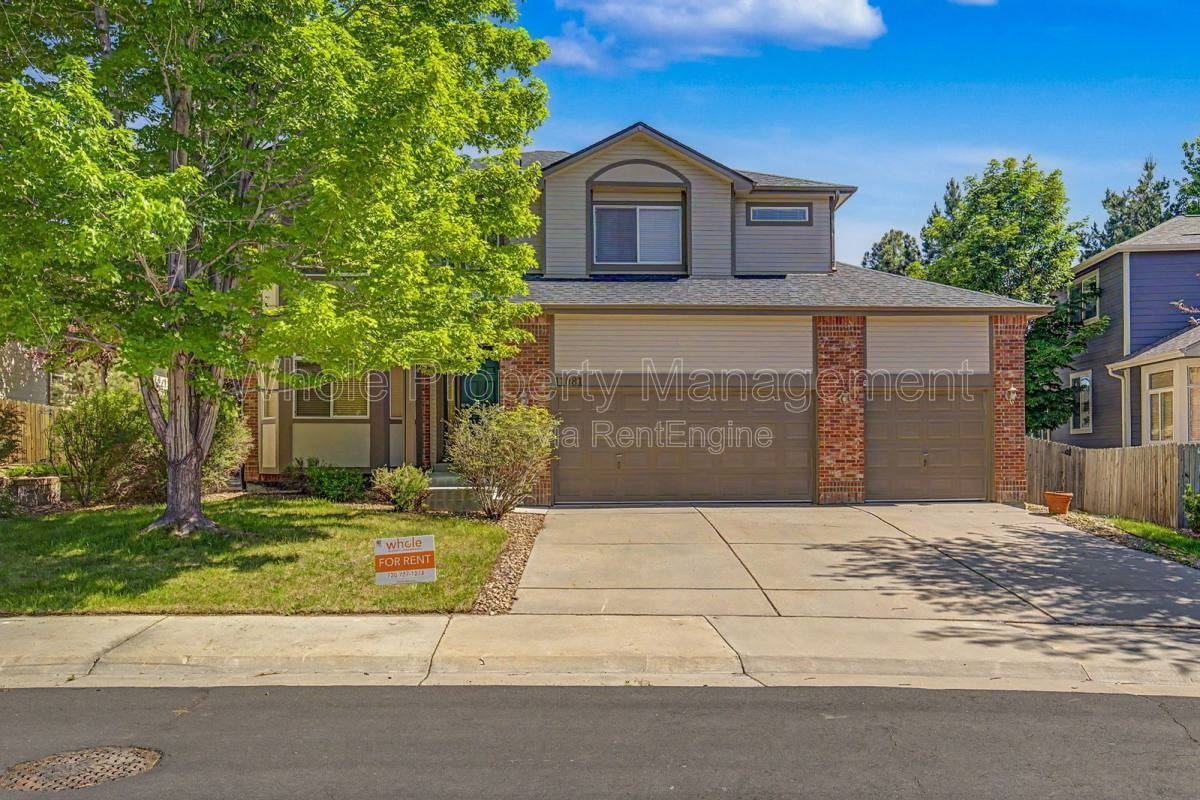 11081 Independence Cir W - Photo 2 of 10