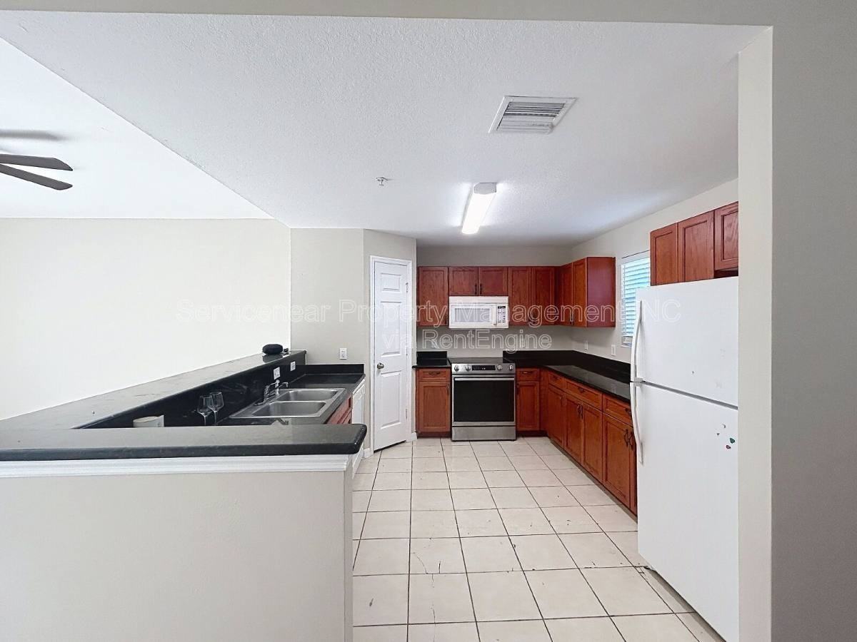 6066 Gibson Ave - Photo 3 of 10