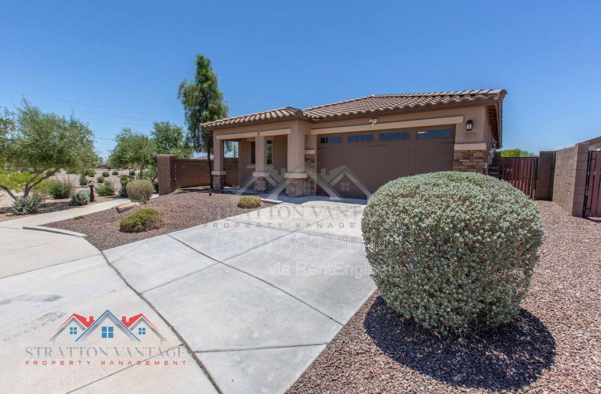 17113 W Diana Ave - Photo 3 of 10