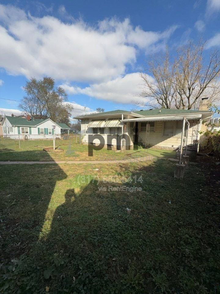 2613 Louise St - Photo 3 of 10