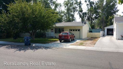 239 Deer Ave - Photo 3 of 4