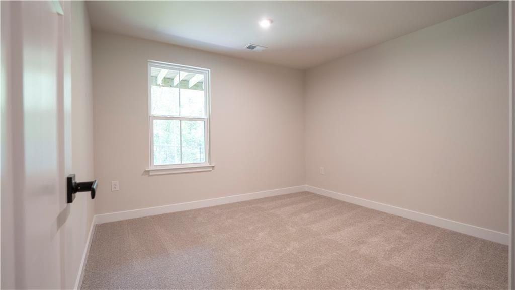961 Woods Chapel Rd - Photo 7 of 8