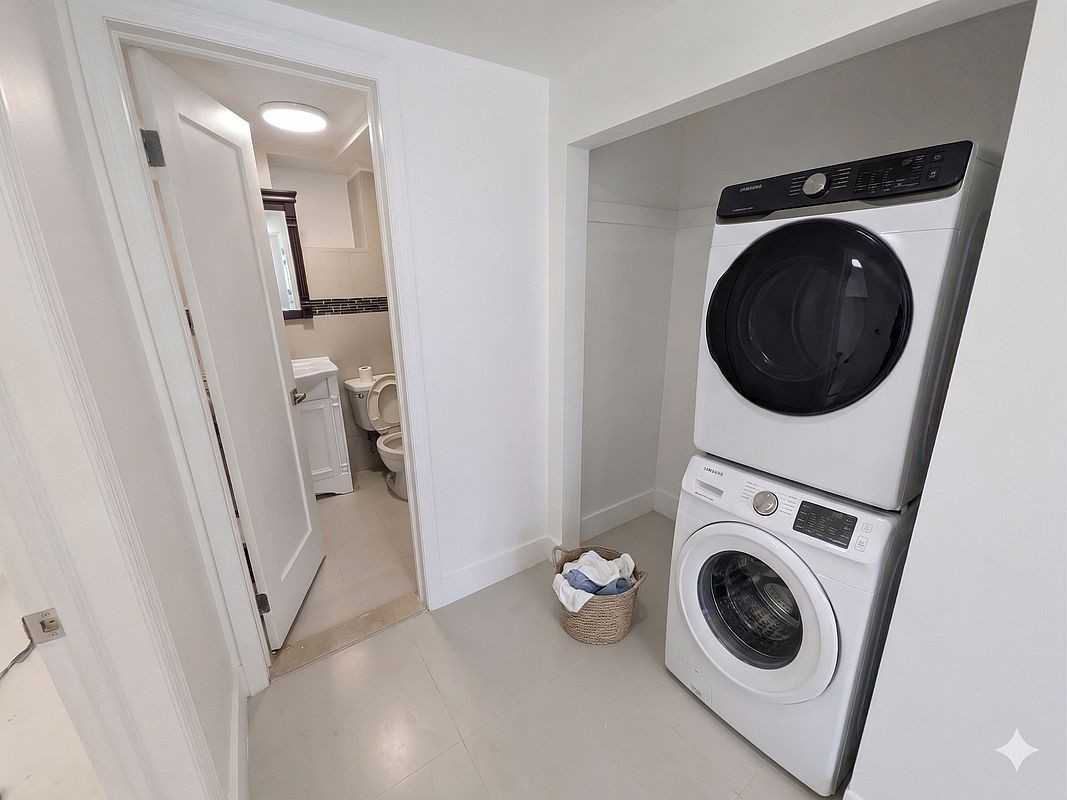 120 Kingsland Ave - Photo 3 of 4