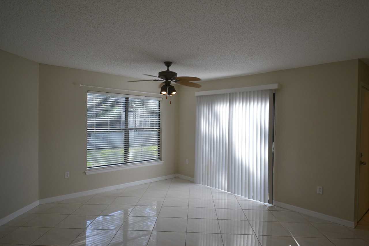 605 Lennox Rd W - Photo 5 of 35